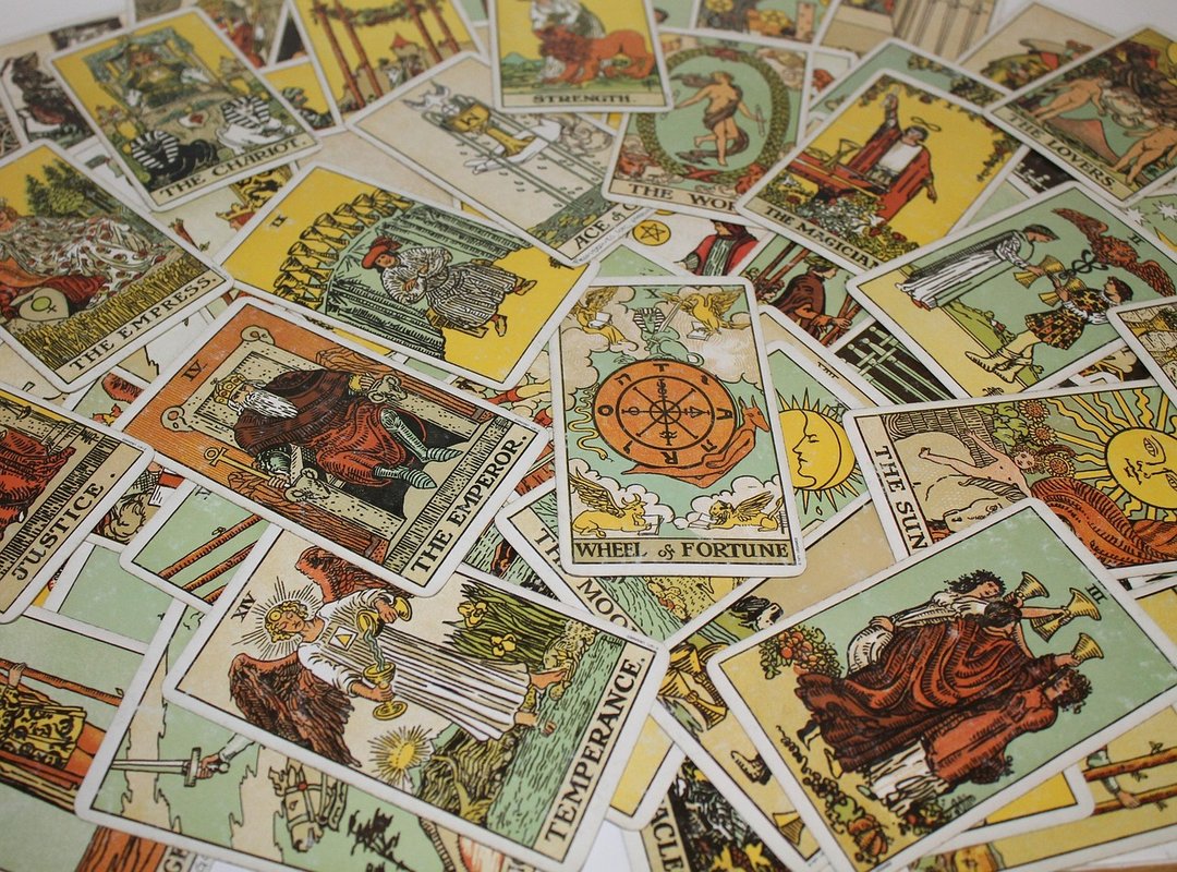 How to Perform Your First Laberinthya Tarot Reading